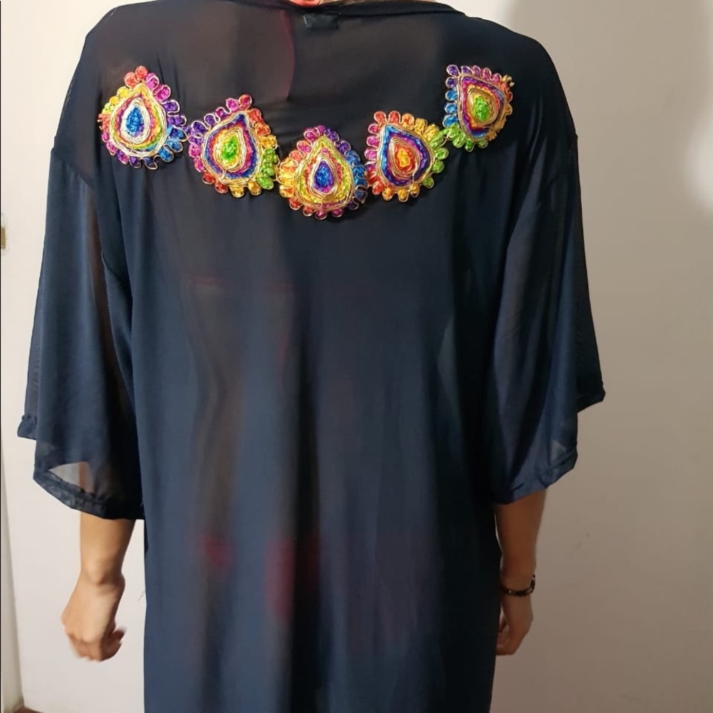 Cover-ups - Picture 5 of 6